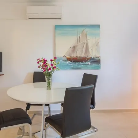 Pepica شقة تروغير